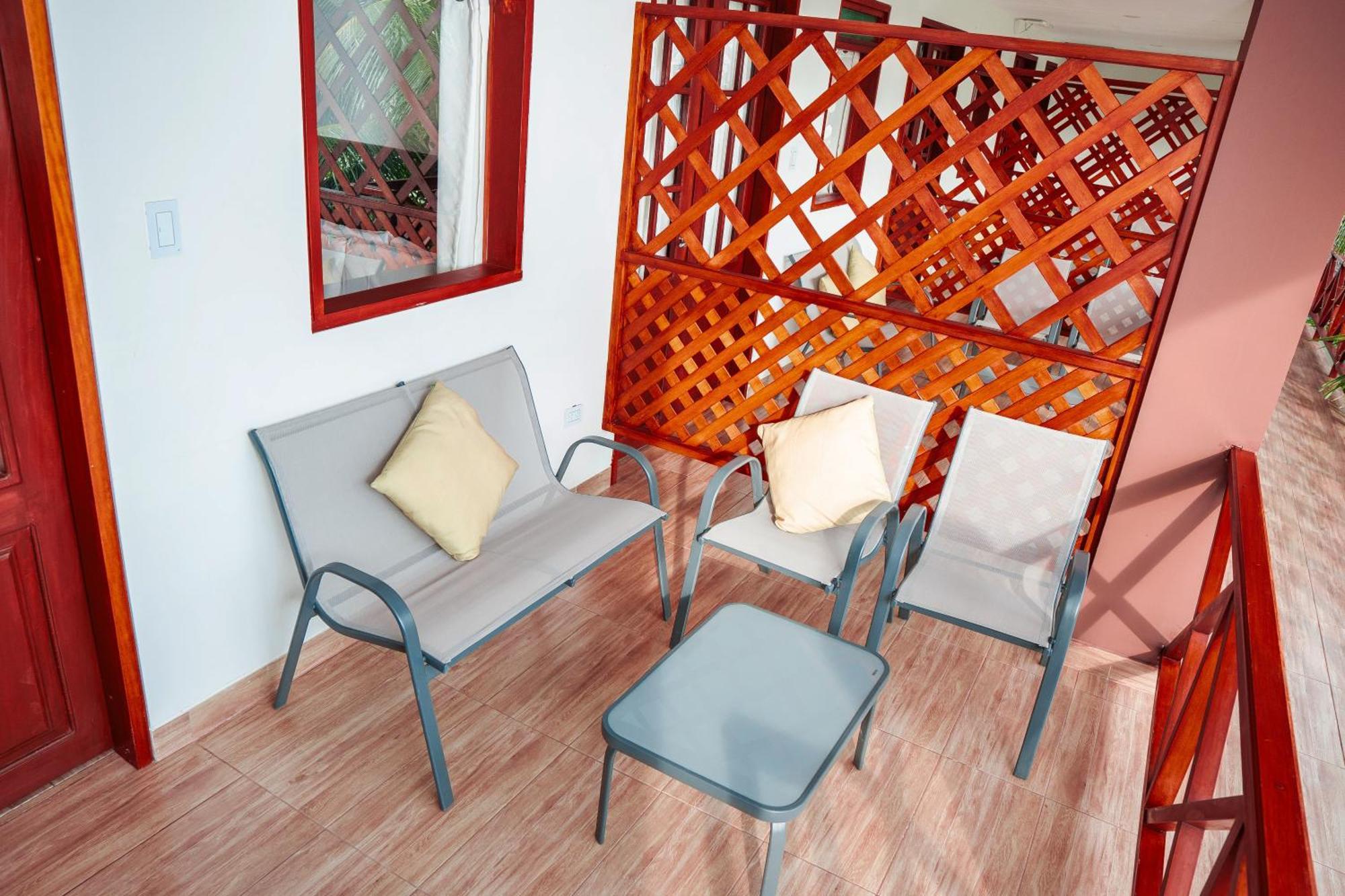 Laguna Azul Hotel & Suites Sauce Exterior photo